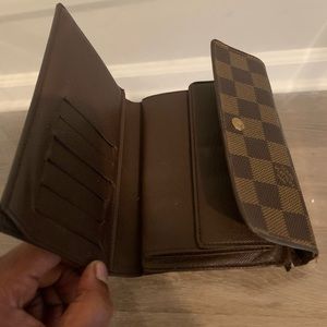 Louis Vuitton Bags - Louis Vuitton wallet (free shipping) Louis Vuitton Bags - Louis Vuitton wallet (free shipping)